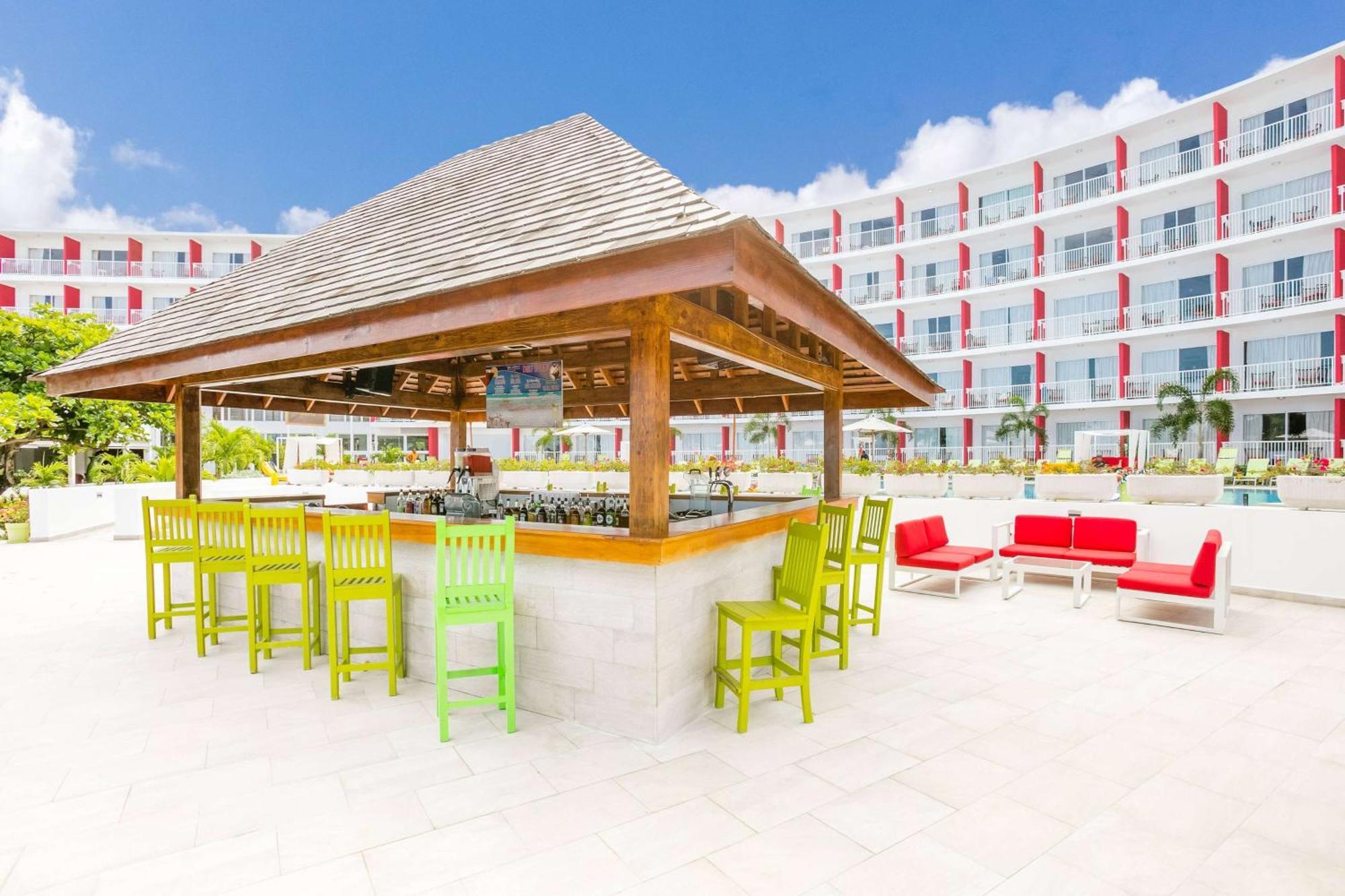Grand Decameron Cornwall Beach, A Trademark All-Inclusive Resort Montego Bay Esterno foto