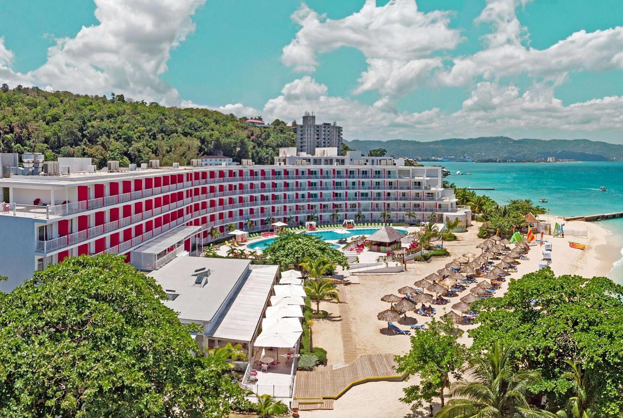 Grand Decameron Cornwall Beach, A Trademark All-Inclusive Resort Montego Bay Esterno foto