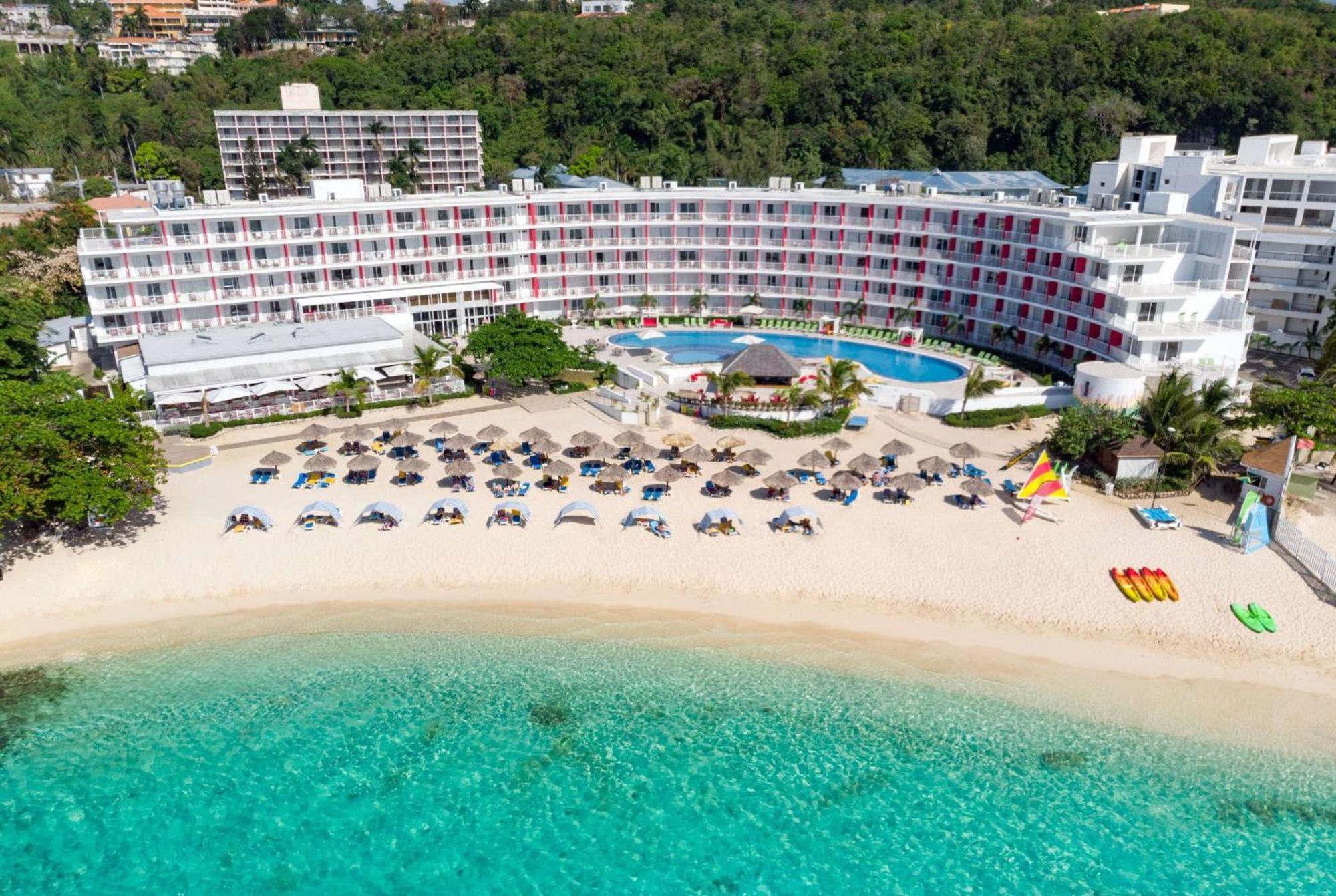 Grand Decameron Cornwall Beach, A Trademark All-Inclusive Resort Montego Bay Esterno foto