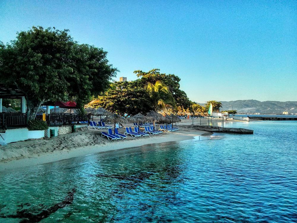 Grand Decameron Cornwall Beach, A Trademark All-Inclusive Resort Montego Bay Esterno foto