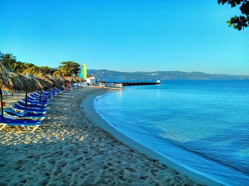 Grand Decameron Cornwall Beach, A Trademark All-Inclusive Resort Montego Bay Esterno foto