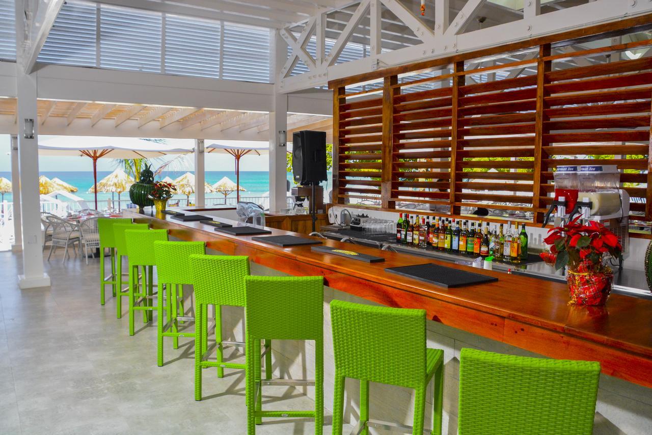 Grand Decameron Cornwall Beach, A Trademark All-Inclusive Resort Montego Bay Esterno foto