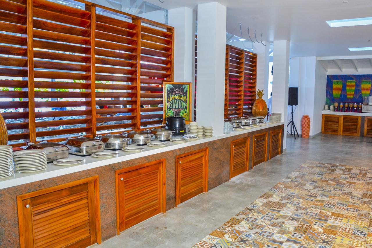 Grand Decameron Cornwall Beach, A Trademark All-Inclusive Resort Montego Bay Esterno foto